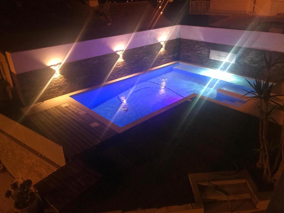 에스포센데 Moradia Com Piscina T4 빌라 외부 사진